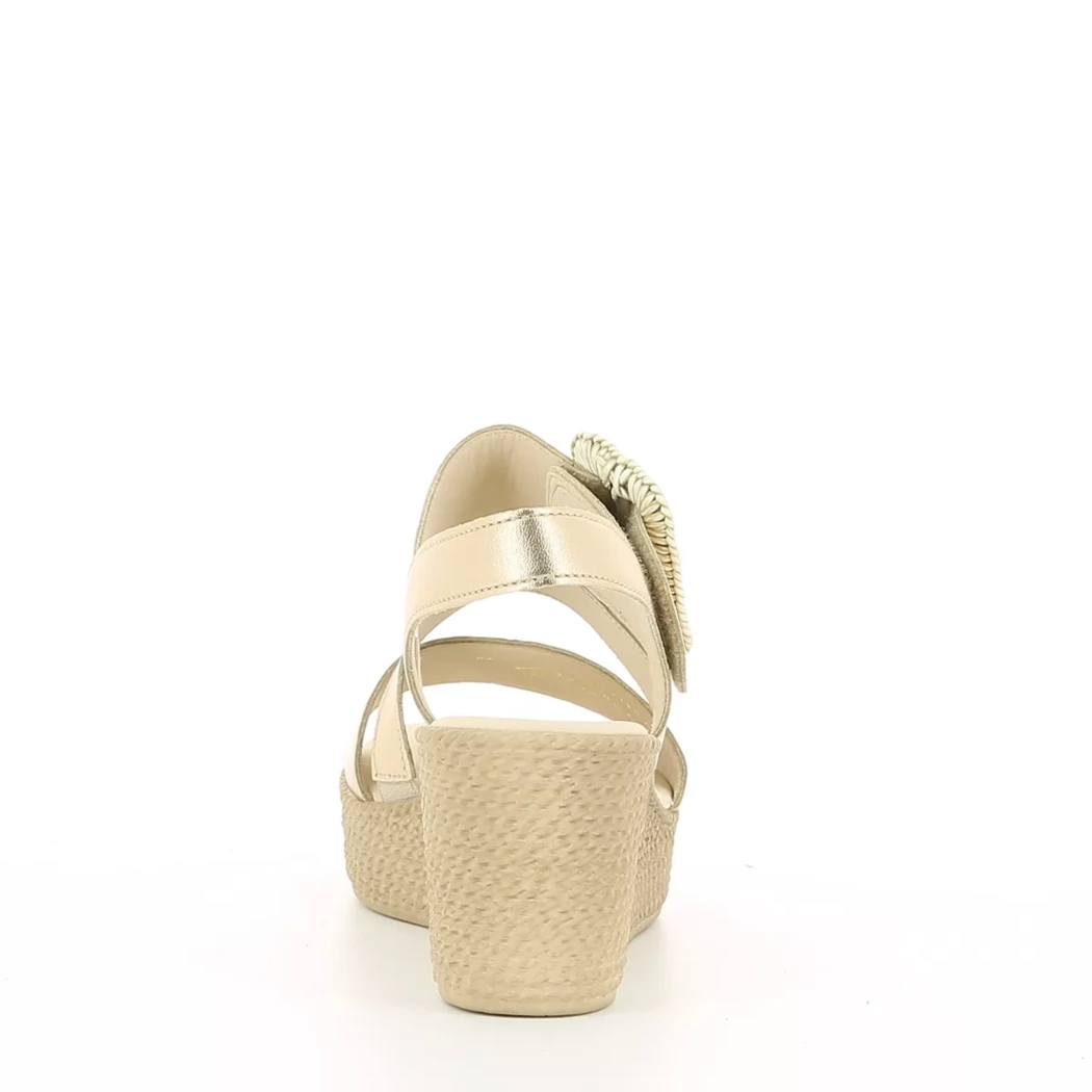 Image (3) de la chaussures Gabor - Sandales et Nu-Pieds Or / Bronze / Platine en Cuir