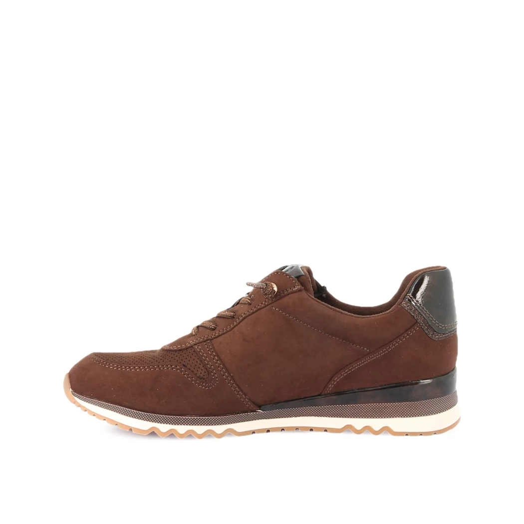 Image (4) de la chaussures Marco Tozzi - Baskets Marron en Multi-Matières