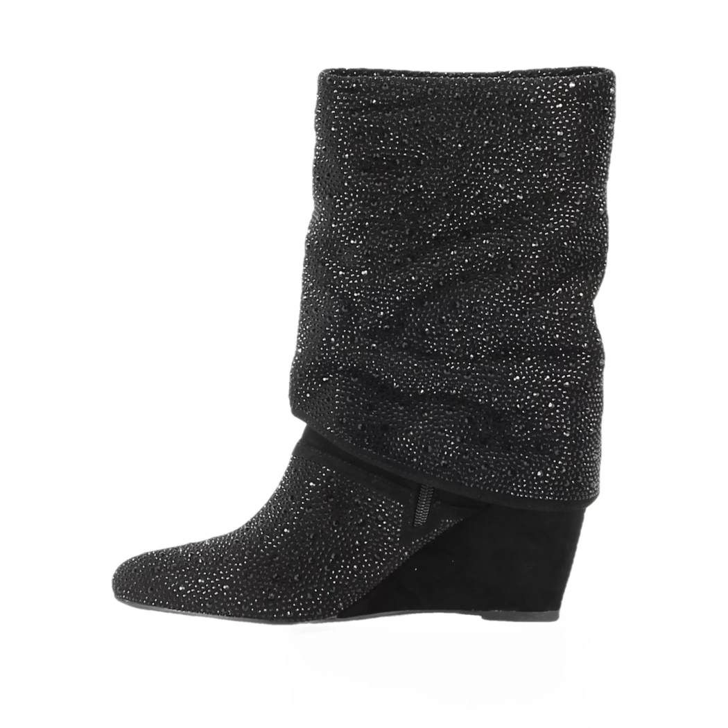 Image (4) de la chaussures Fashion Victim - Bottes Noir en Cuir nubuck