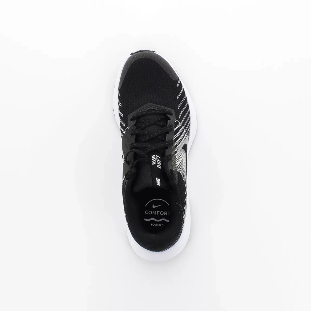 Image (6) de la chaussures Nike - Baskets Noir en Textile