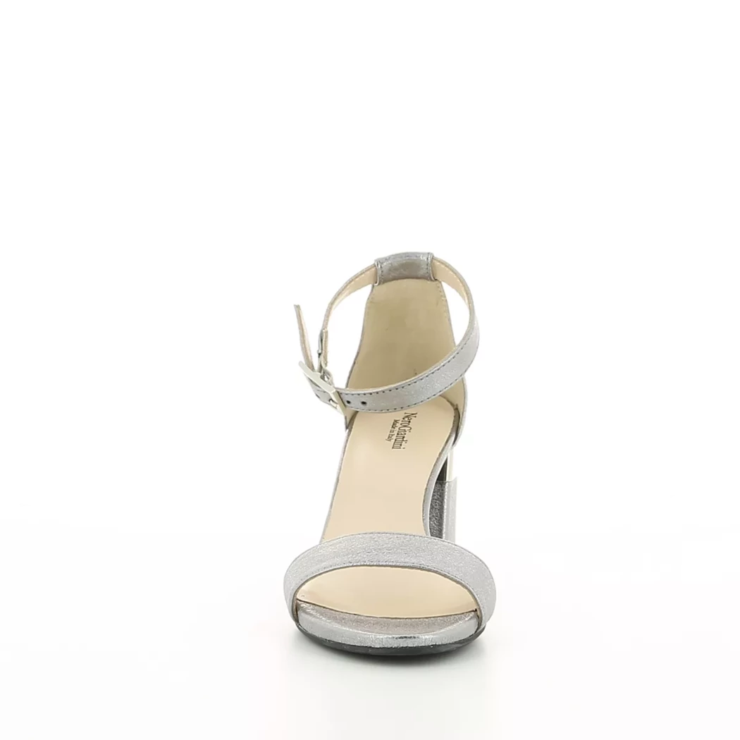 Image (5) de la chaussures Nero Giardini - Sandales et Nu-Pieds Or / Bronze / Platine en Cuir