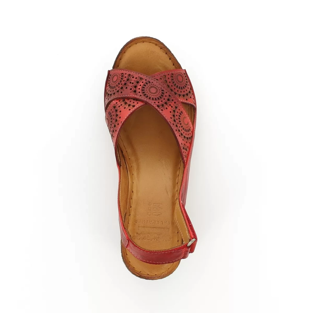 Image (6) de la chaussures Karyoka - Sandales et Nu-Pieds Rouge en Cuir