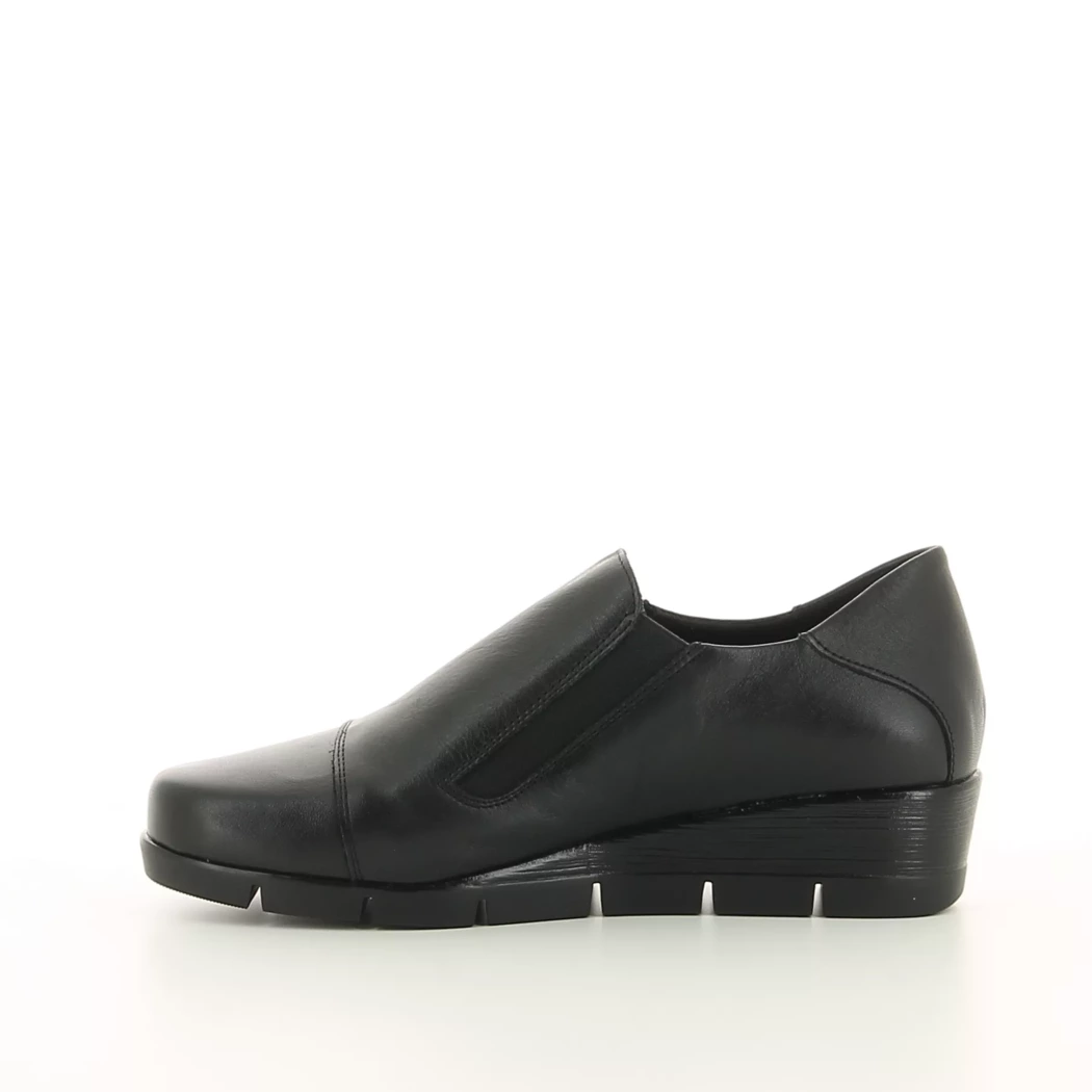 Image (4) de la chaussures Valeria's - Mocassins Noir en Cuir