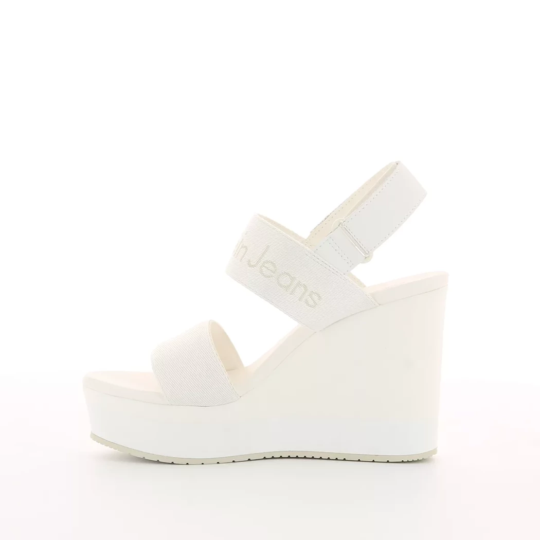 Image (4) de la chaussures Calvin Klein - Sandales et Nu-Pieds Blanc en Textile