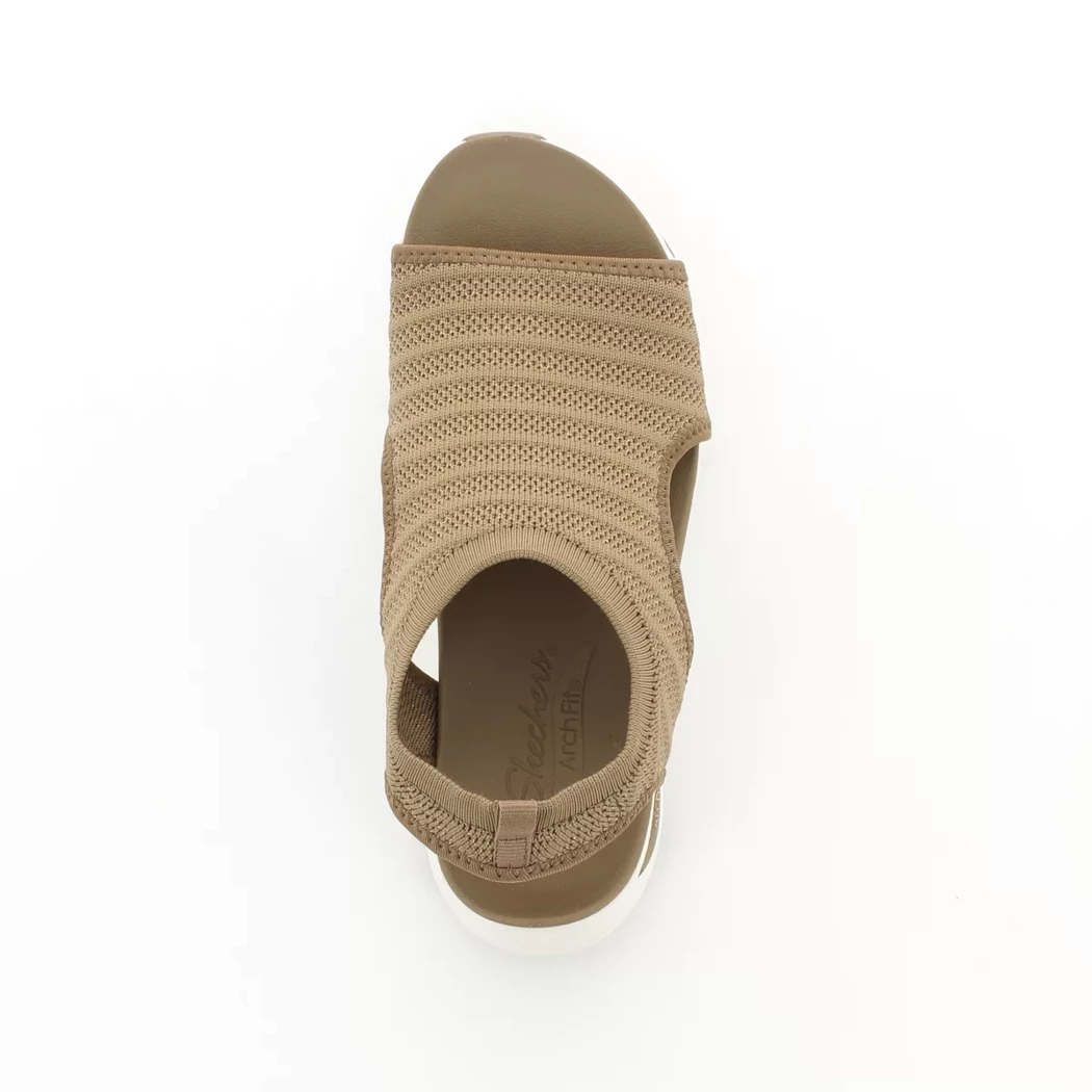 Image (6) de la chaussures Skechers - Sandales et Nu-Pieds Taupe en Nylon