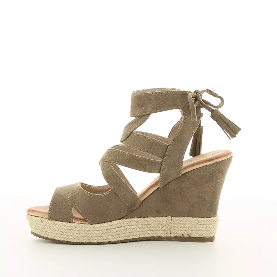 Image (4) de la chaussures Pretty Stories - Sandales et Nu-Pieds Taupe en Cuir synthétique Image (4) de la chaussures Pretty Stories - Sandales et Nu-Pieds Taupe en Cuir synthétique