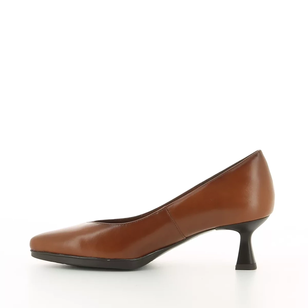 Image (4) de la chaussures Desiree - Escarpins Cuir naturel / Cognac en Cuir Image (4) de la chaussures Desiree - Escarpins Cuir naturel / Cognac en Cuir