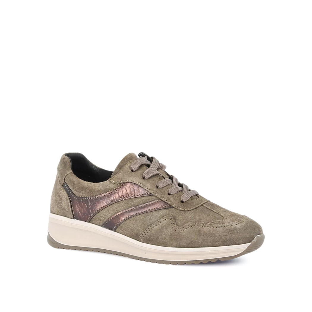 Image (1) de la chaussures Sens - Baskets Vert en Cuir nubuck